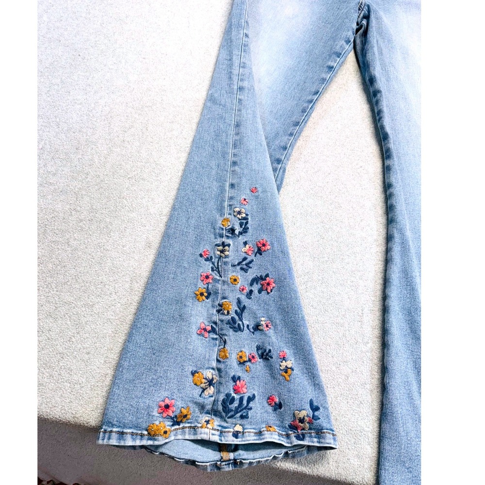 Jessica Simpson Daisy Flare Jeans Women 14 Embroidered Floral Light Wash Hippie - Picture 5 of 13